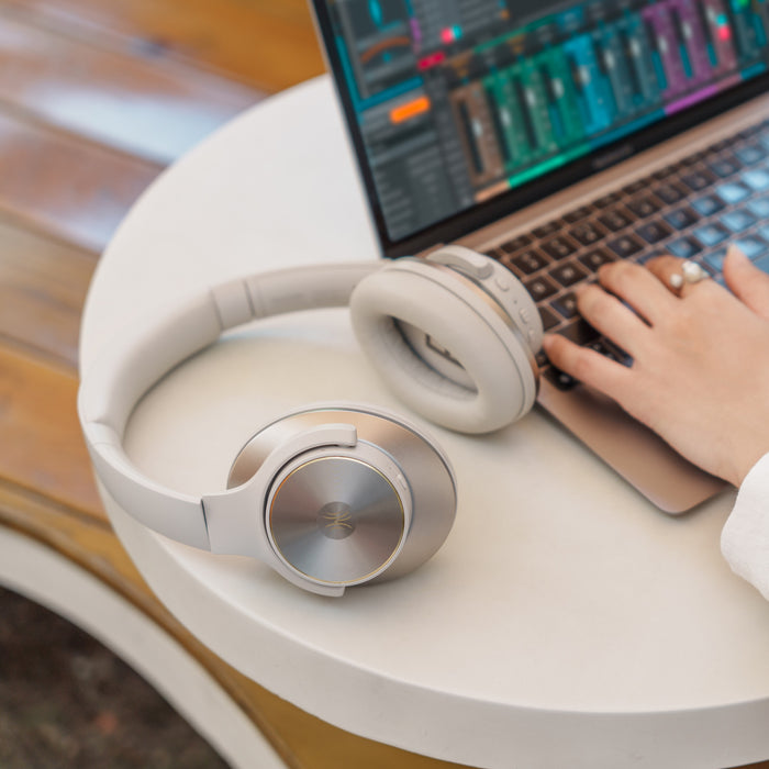 Oneodio A Series - Cuffie wireless Bluetooth 5.0 con cancellazione attiva del rumore - Microfono integrato, ricarica di tipo C e custodia per il trasporto